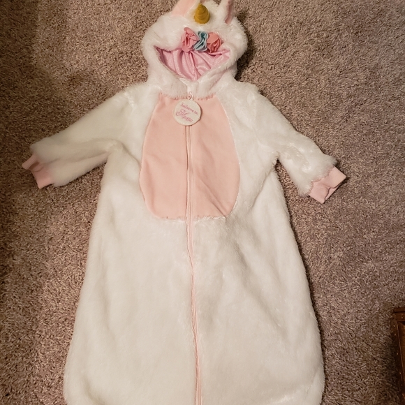 Baby girl sleeper - Picture 1 of 2